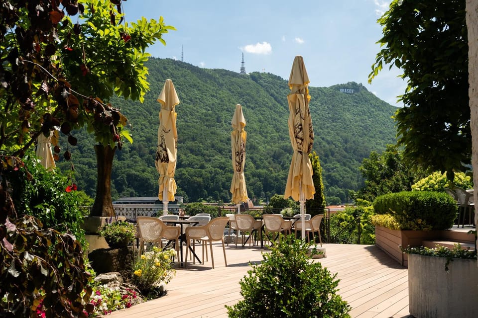 Natural landscape, Garden, Garden view, Mountain view, Area and facilities