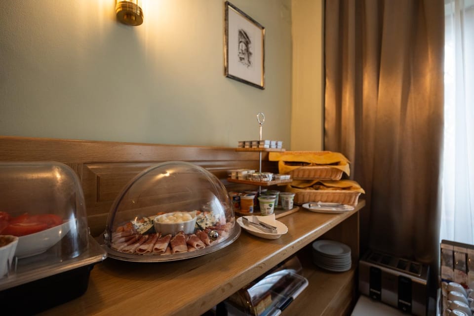 Restaurant/places to eat, Food, Breakfast