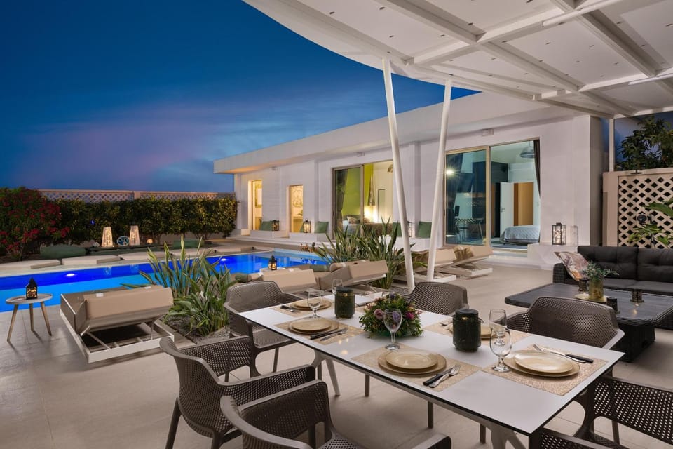 Property building, Dining area, Swimming pool