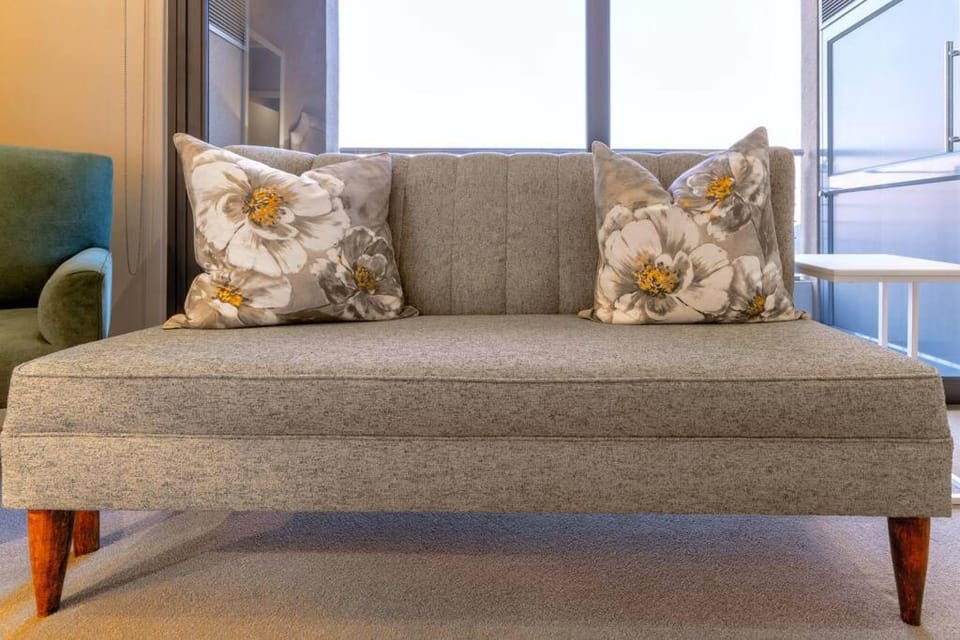 Alimama Spaces: Koketso's Menlyn Maine Apartment in Pretoria