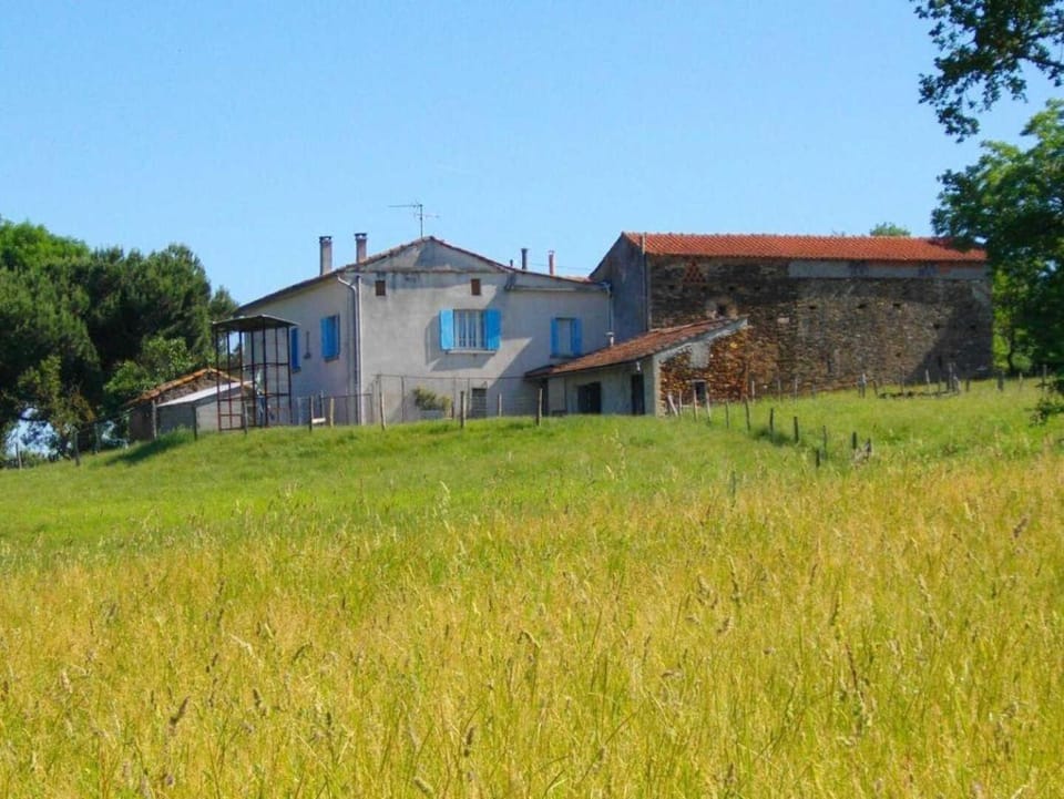 Les hirondelles de montsec House in Occitanie