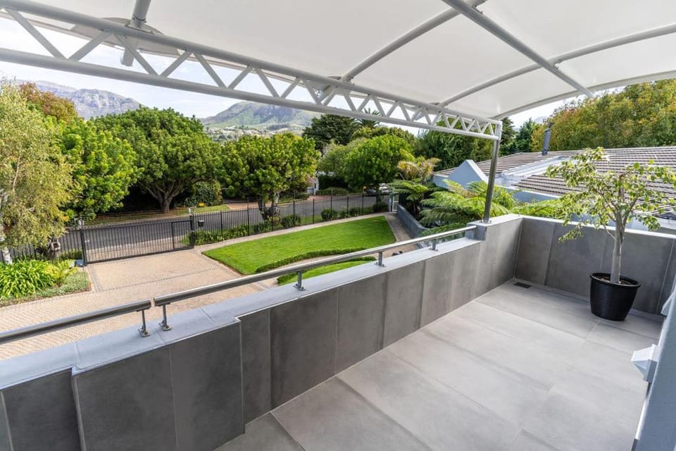 View (from property/room), Balcony/Terrace