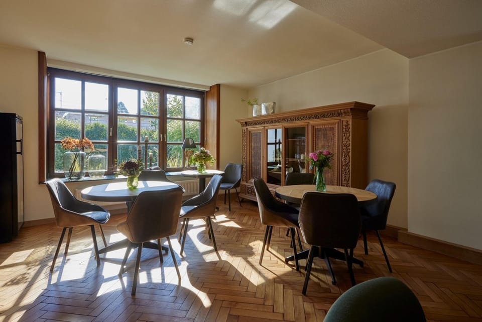 Communal lounge/ TV room, Seating area