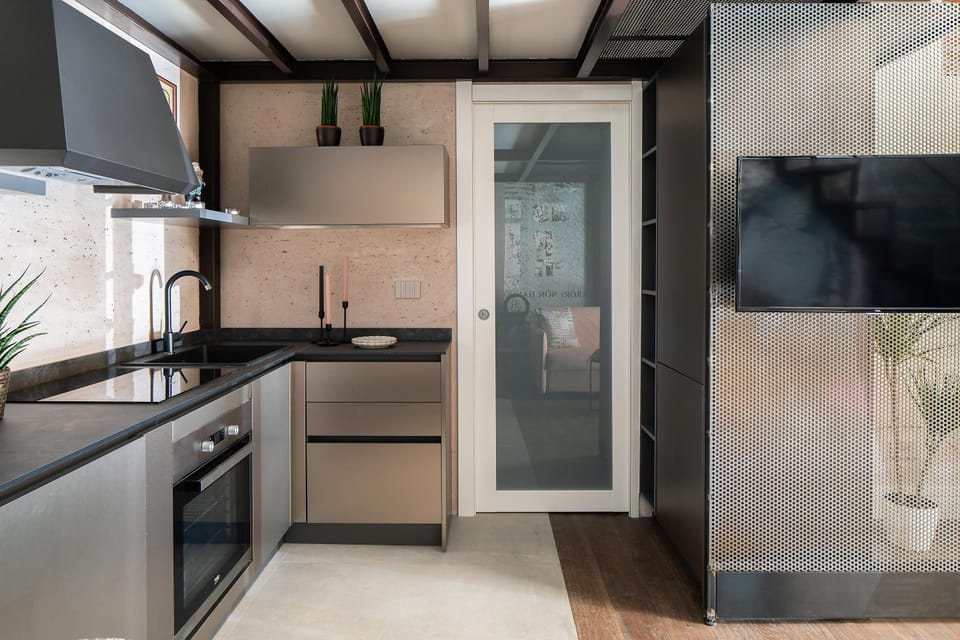 Kitchen or kitchenette, pet friendly