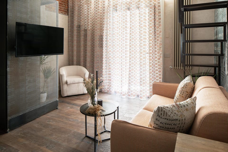TV and multimedia, Living room, Seating area