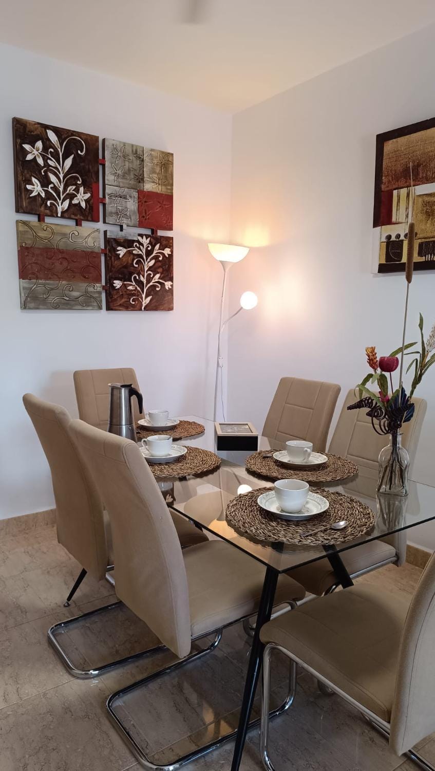 Lounge or bar, Dining area