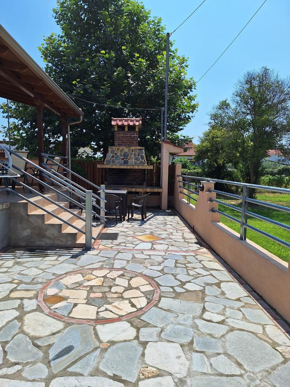 BBQ facilities, Garden, Inner courtyard view