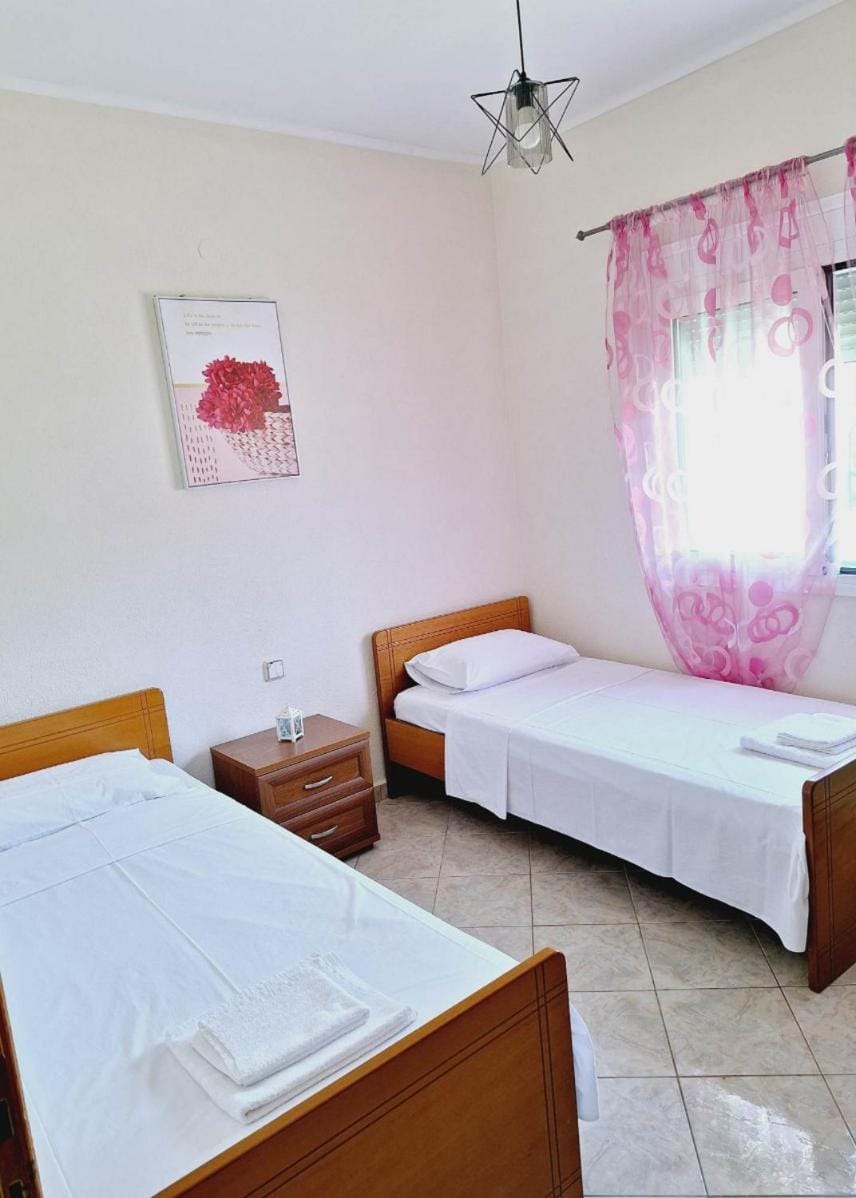 Property building, Bed, Bedroom, wardrobe