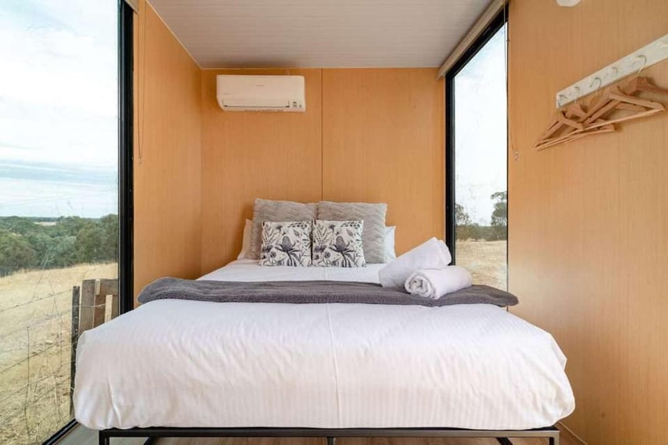Hill View at Euroa by Tiny Away House in Victoria