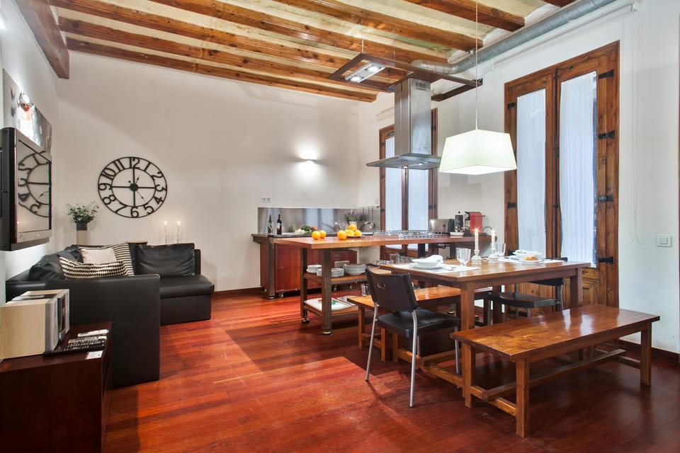 Living room, Photo of the whole room, Dining area