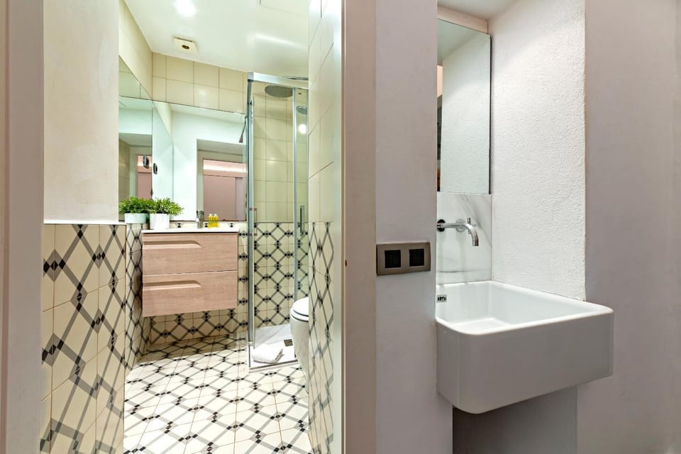 Shower, Bathroom