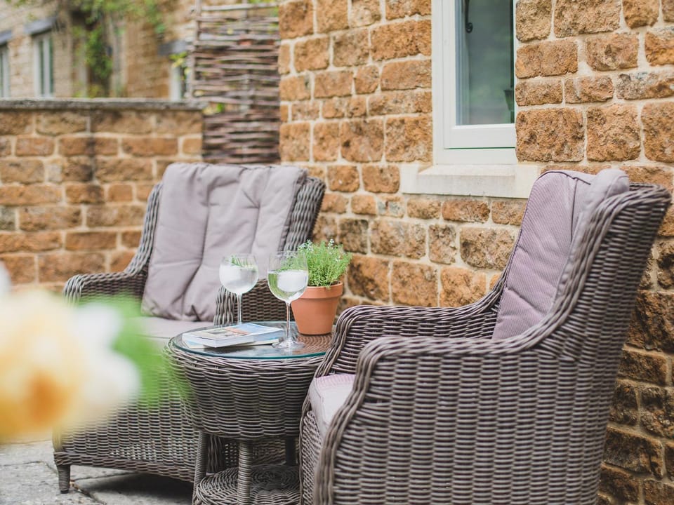 Patio, Garden, Seating area