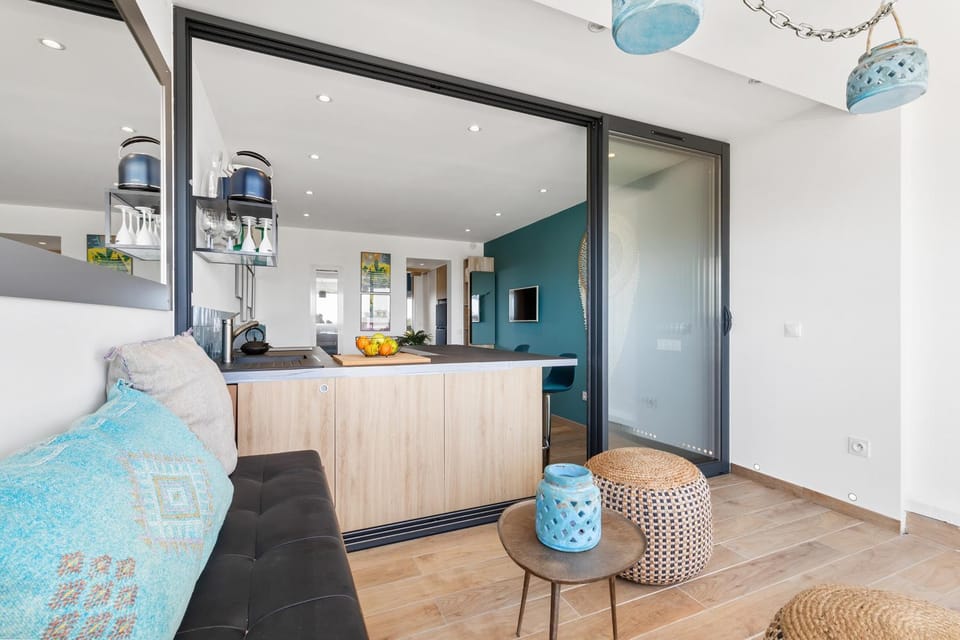 Living room, Lounge or bar
