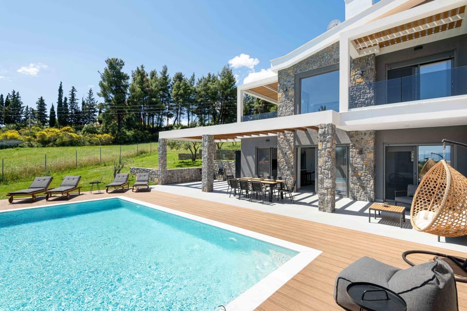 Property building, Pool view