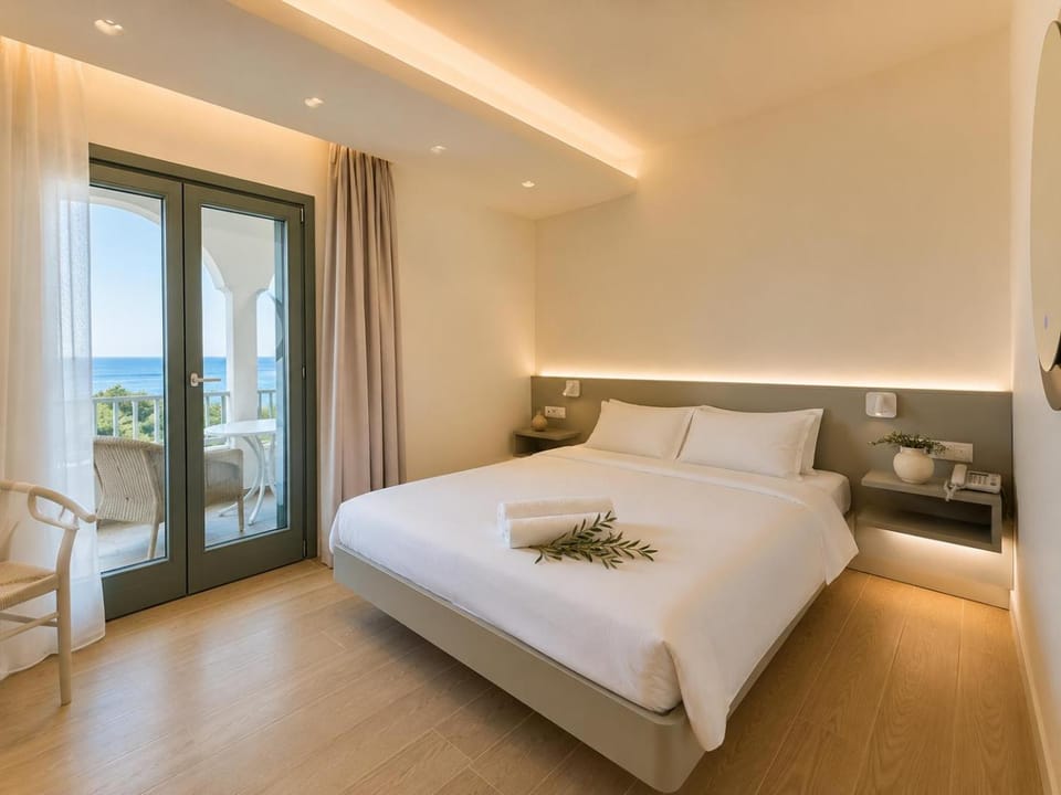 Bed, View (from property/room), Balcony/Terrace, Photo of the whole room, Sea view