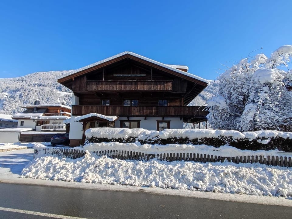 Ferienwohnung Bischofer Apartment in Tyrol