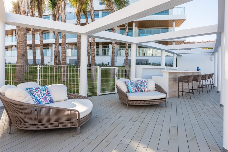Living room, Lounge or bar, Swimming pool