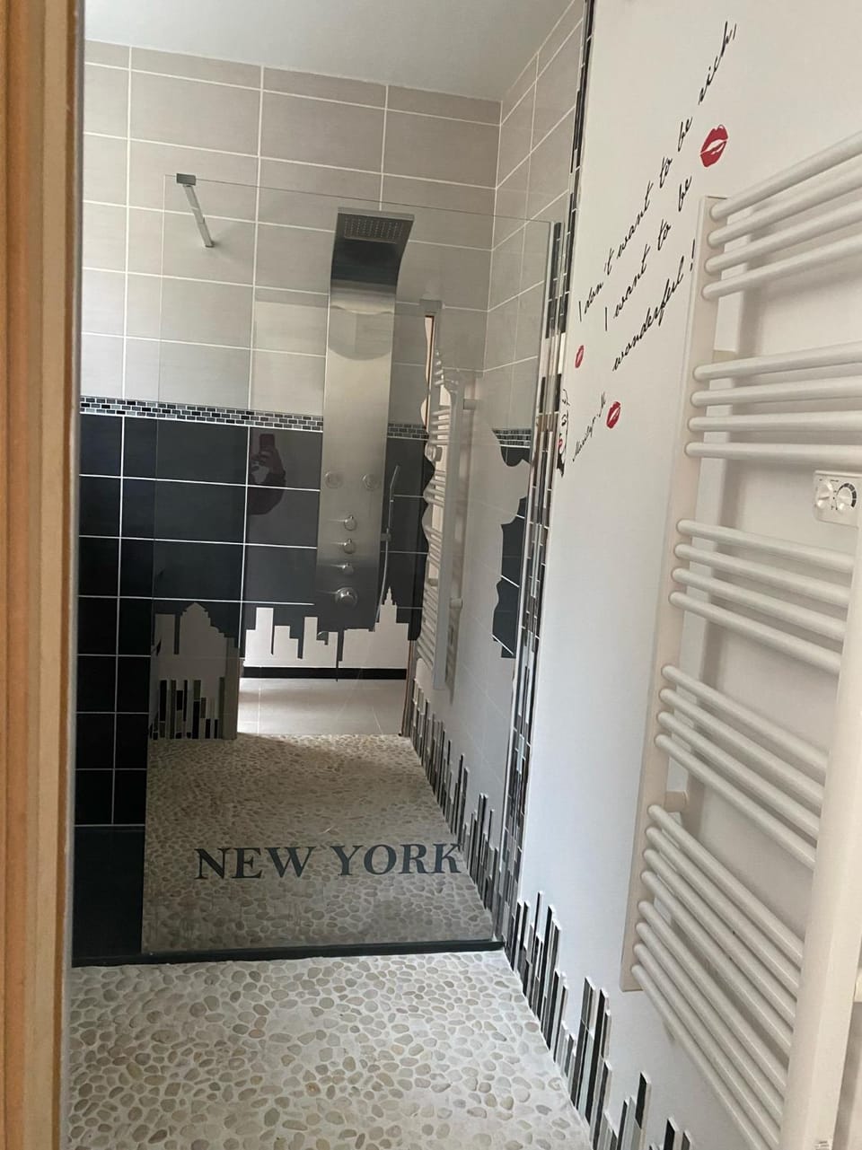 Appart Fourchambault 6/8 personnes rez de chaussée Apartment in Bourgogne-Franche-Comté