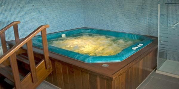 Hot Tub, Sauna, Spa and wellness centre/facilities