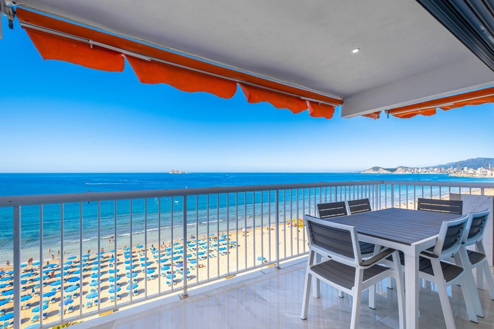 Balcony/Terrace, Beach, Mountain view, Sea view