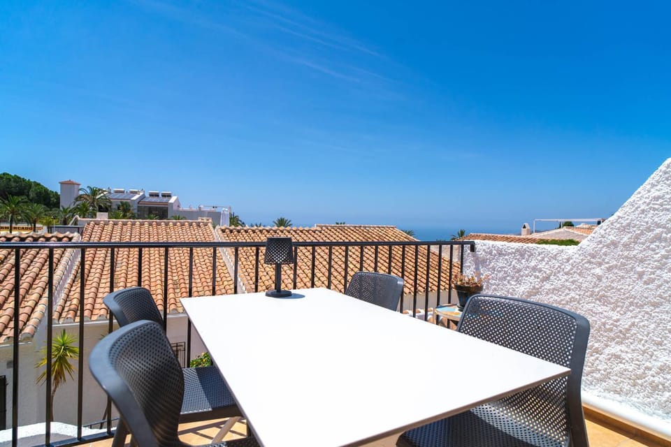 Hibiscus 7 San Juan de Capistrano Apartment in Nerja