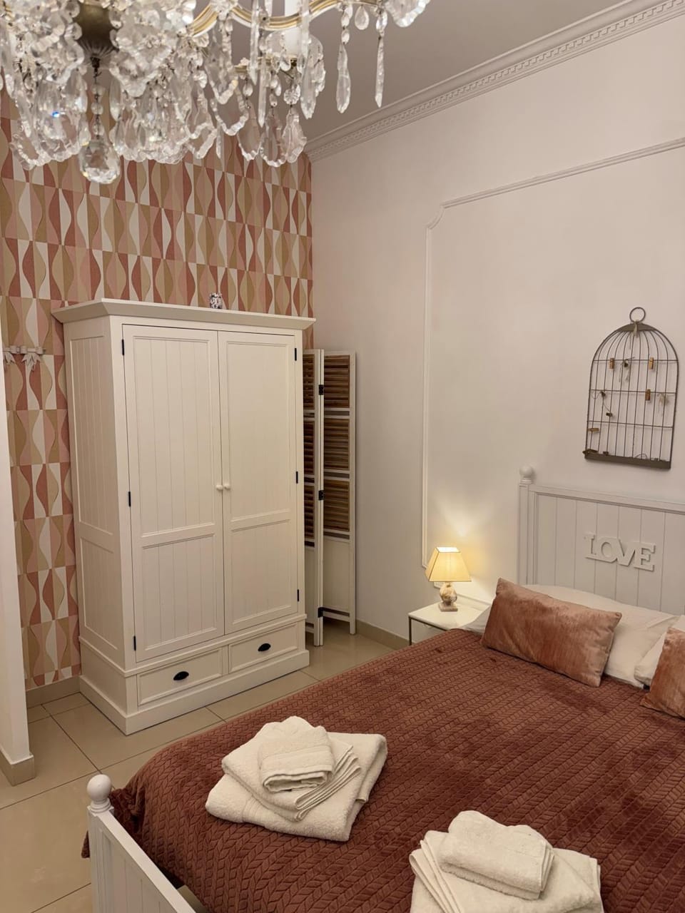 Bed, TV and multimedia, Bedroom, heating, internet, wardrobe, air conditioner