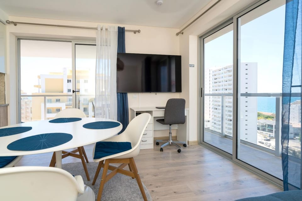 Balcony/Terrace, Living room, Dining area, Sea view