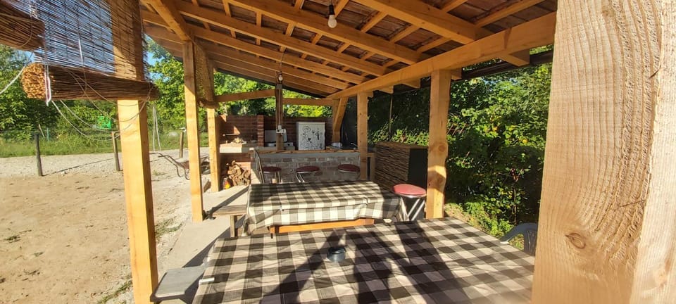 Day, BBQ facilities, Communal kitchen