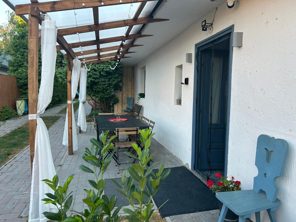 IstEni apartman Zamárdi, akár 12 fő! Balaton Apartment in Hungary
