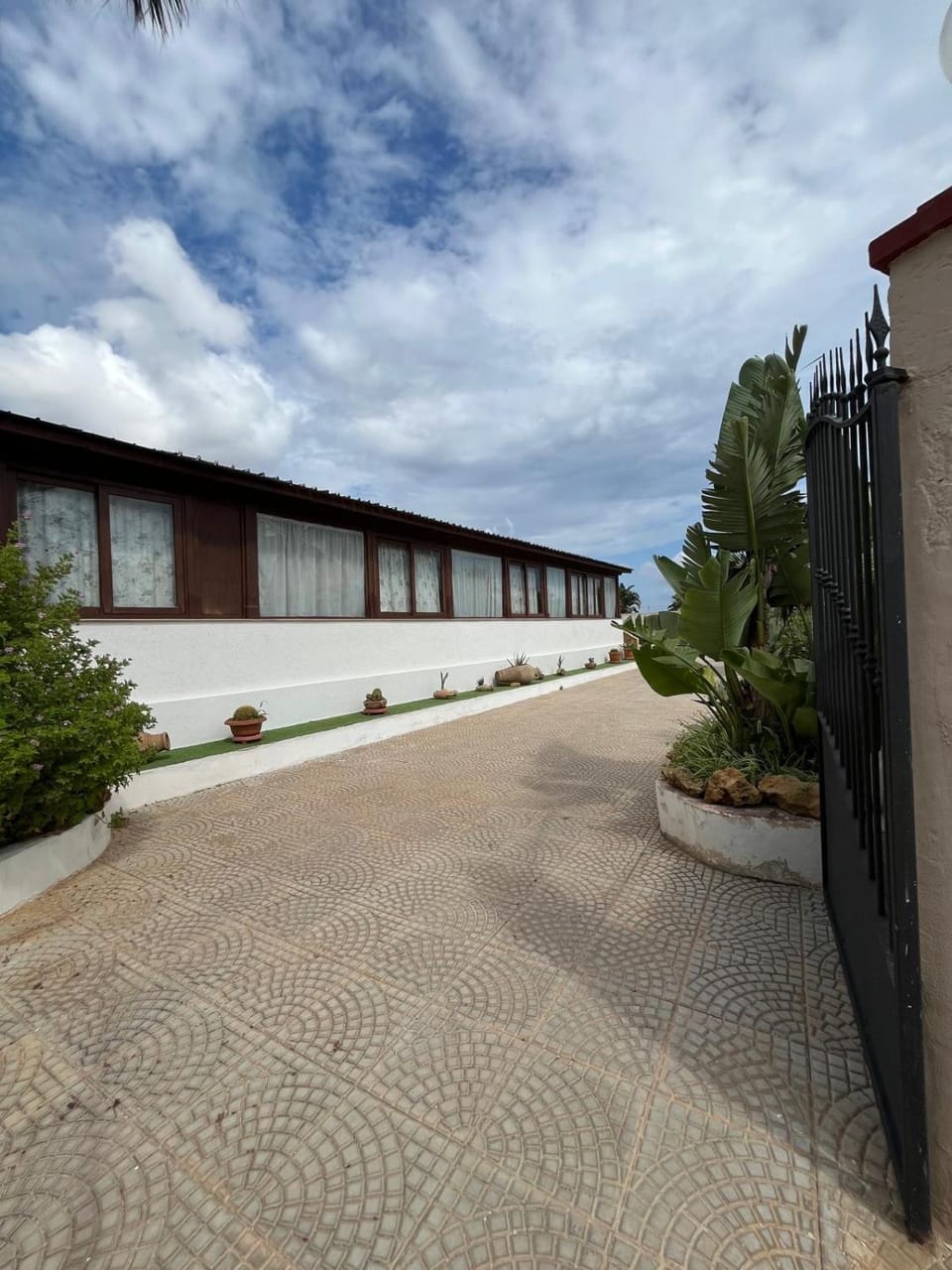Property building, Facade/entrance