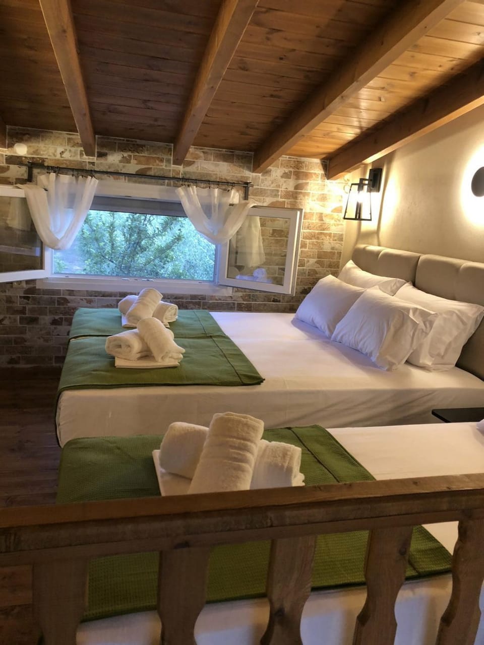 Bed, View (from property/room), Photo of the whole room, Bedroom, towels