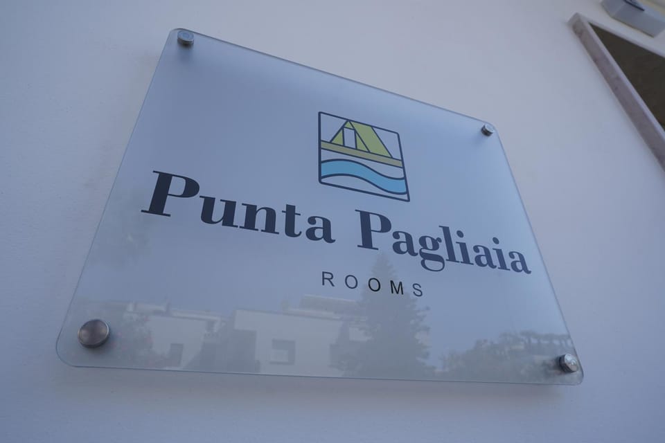 Punta Pagliaia rooms House in Province of Foggia