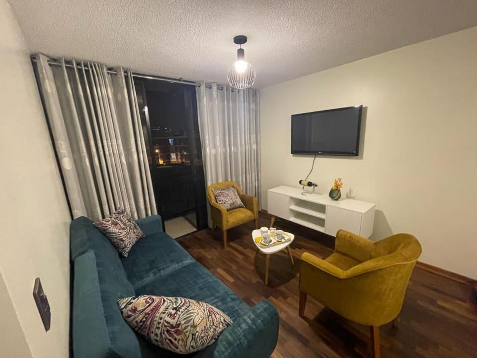 Communal lounge/ TV room
