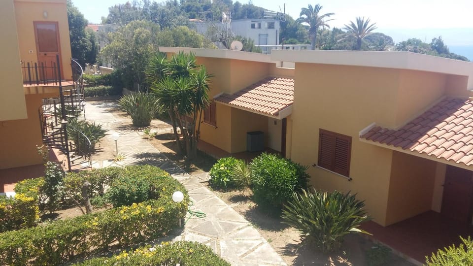 Patio, Garden, Garden view