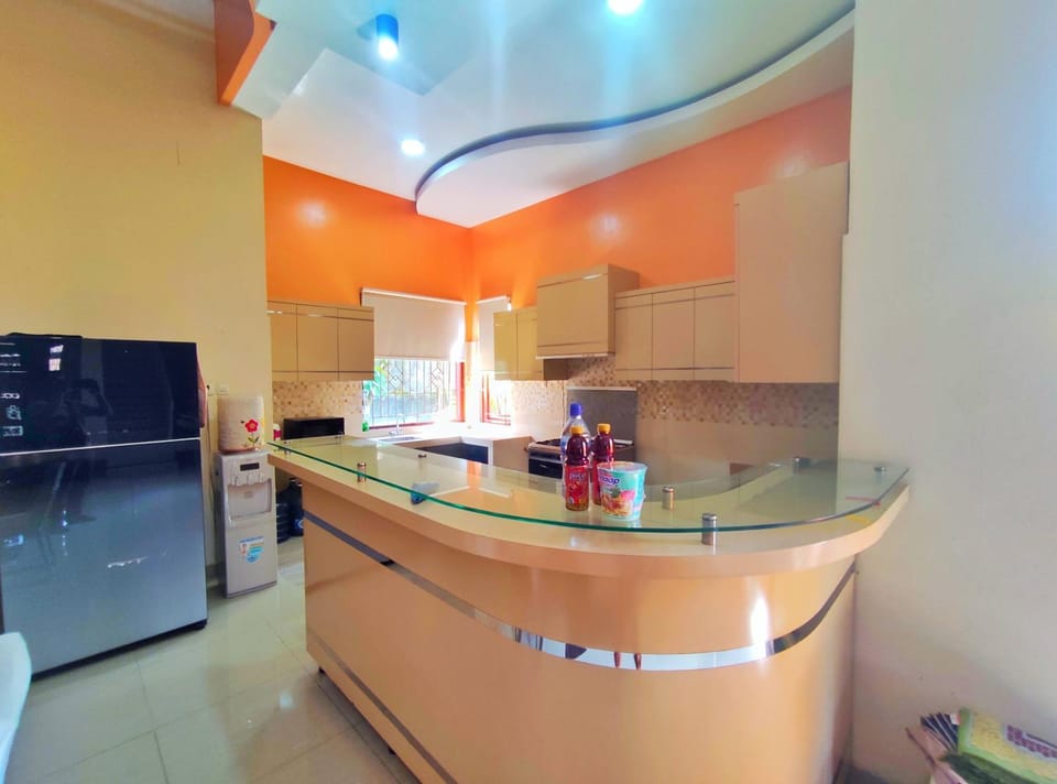 Kitchen or kitchenette, kitchen, kitchen