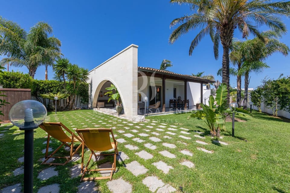Property building, Patio, Garden