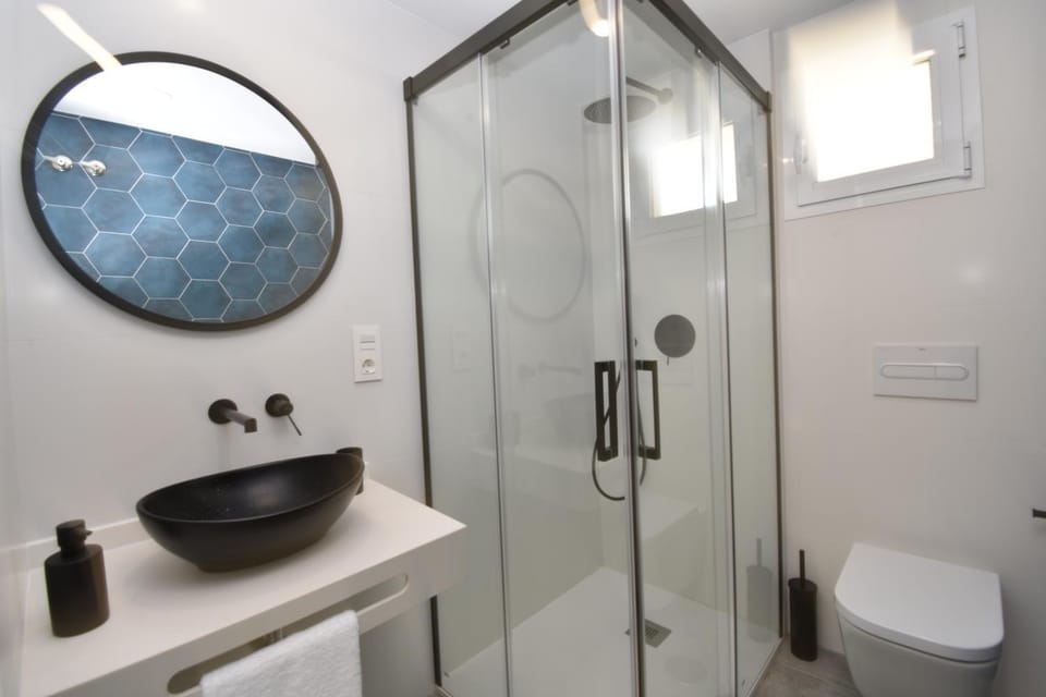 Shower, Bathroom