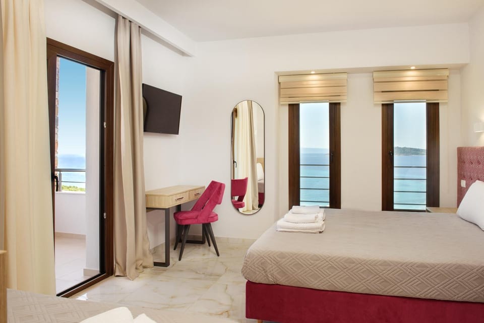 PANORAMA ROOM APARTMENs Bed and Breakfast in Halkidiki