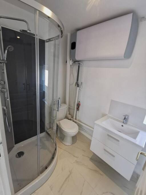 Toilet, Bathroom