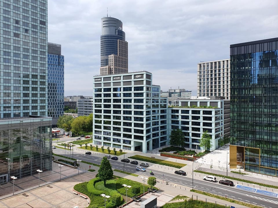 Nearby landmark, Neighbourhood, City view, Street view