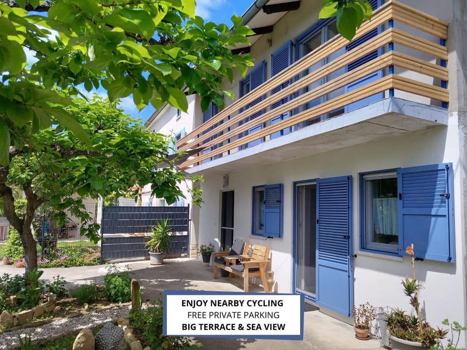 Property building, Day, View (from property/room), Balcony/Terrace, Street view