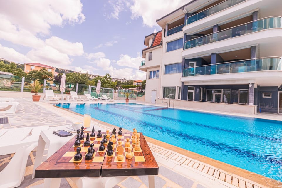 Property building, Swimming pool