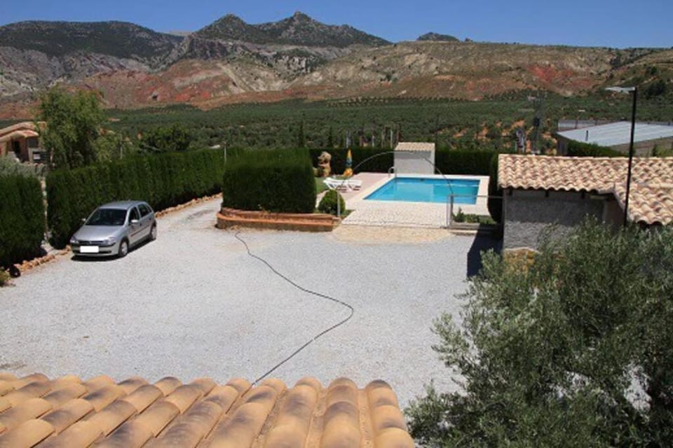 Mountain view, Pool view