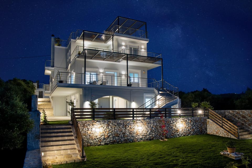 Property building, Night, View (from property/room), Balcony/Terrace, Garden view