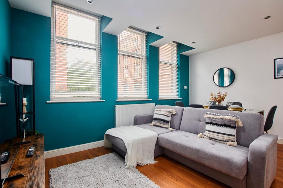 Spacious City Centre 3 Bedroom, 3 Bathroom Apartment in Leeds