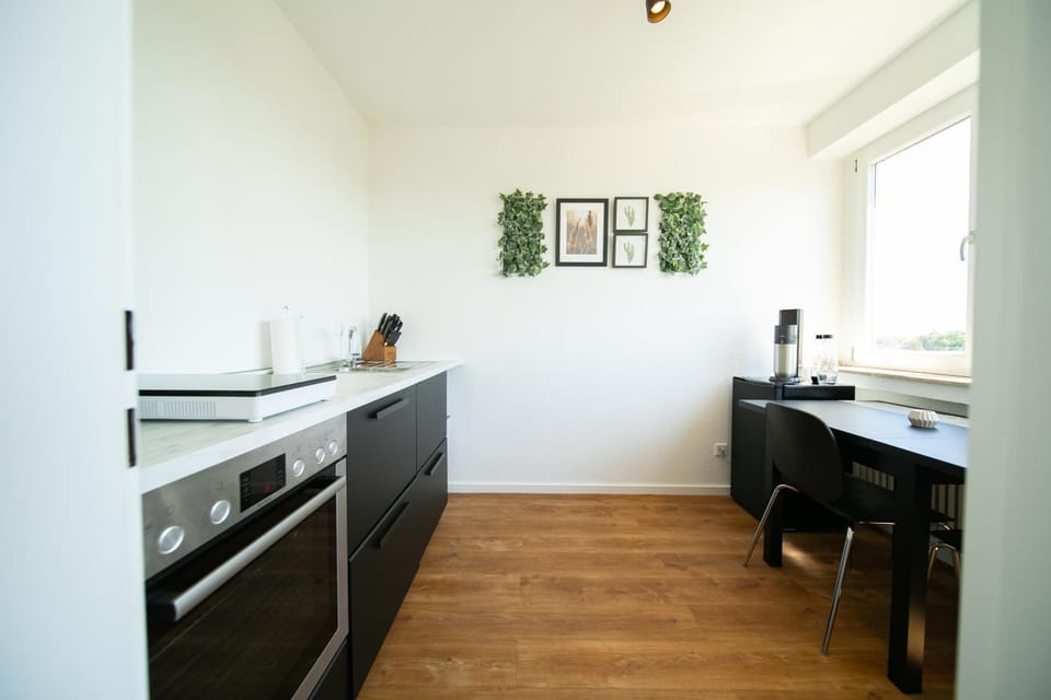Kitchen or kitchenette, Communal kitchen