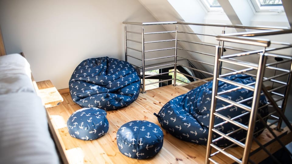 Seating area, Bedroom