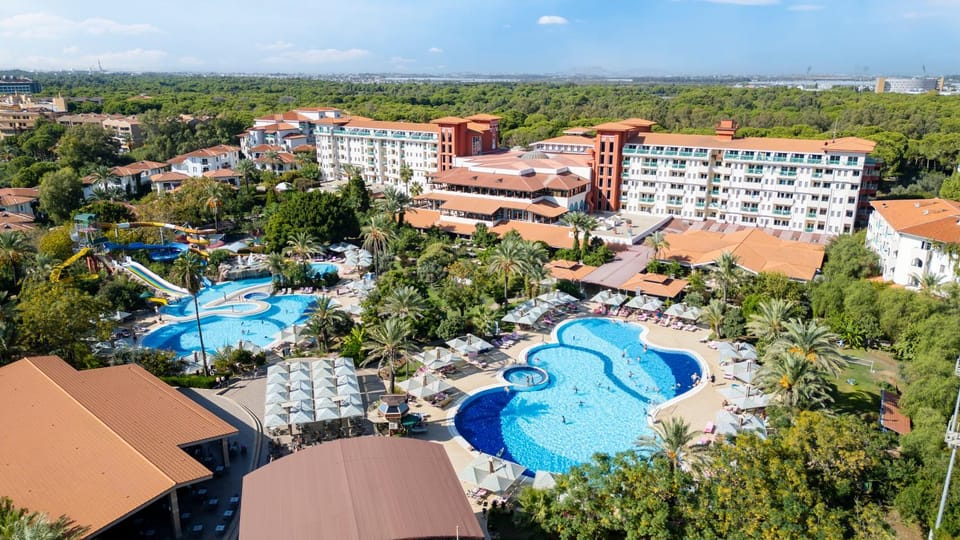 Property building, Pool view