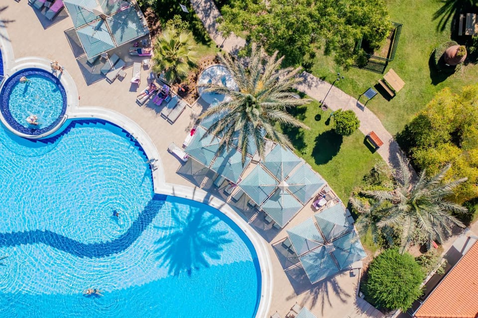 Bird's eye view, Garden, Garden view, Pool view, Swimming pool, sunbed