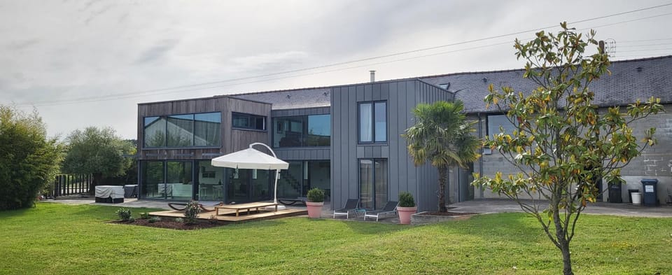 Property building, Garden